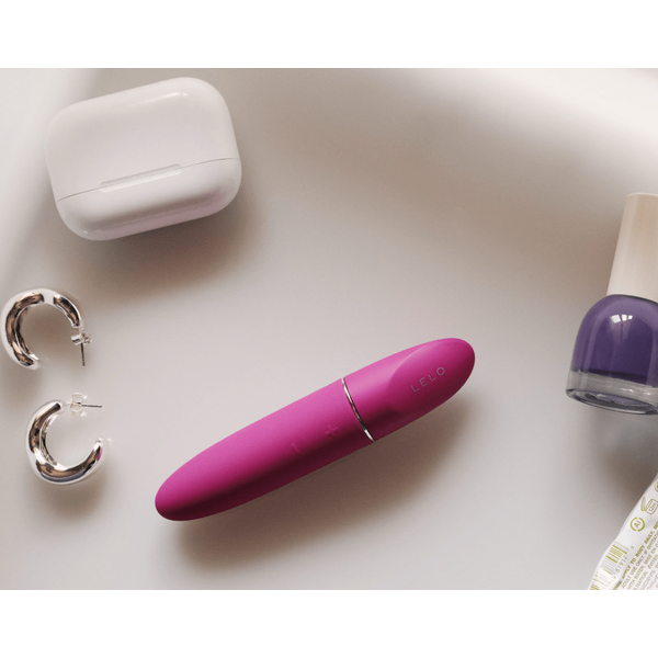 black big booty sex doll LELO Mia 3 Deep Rose