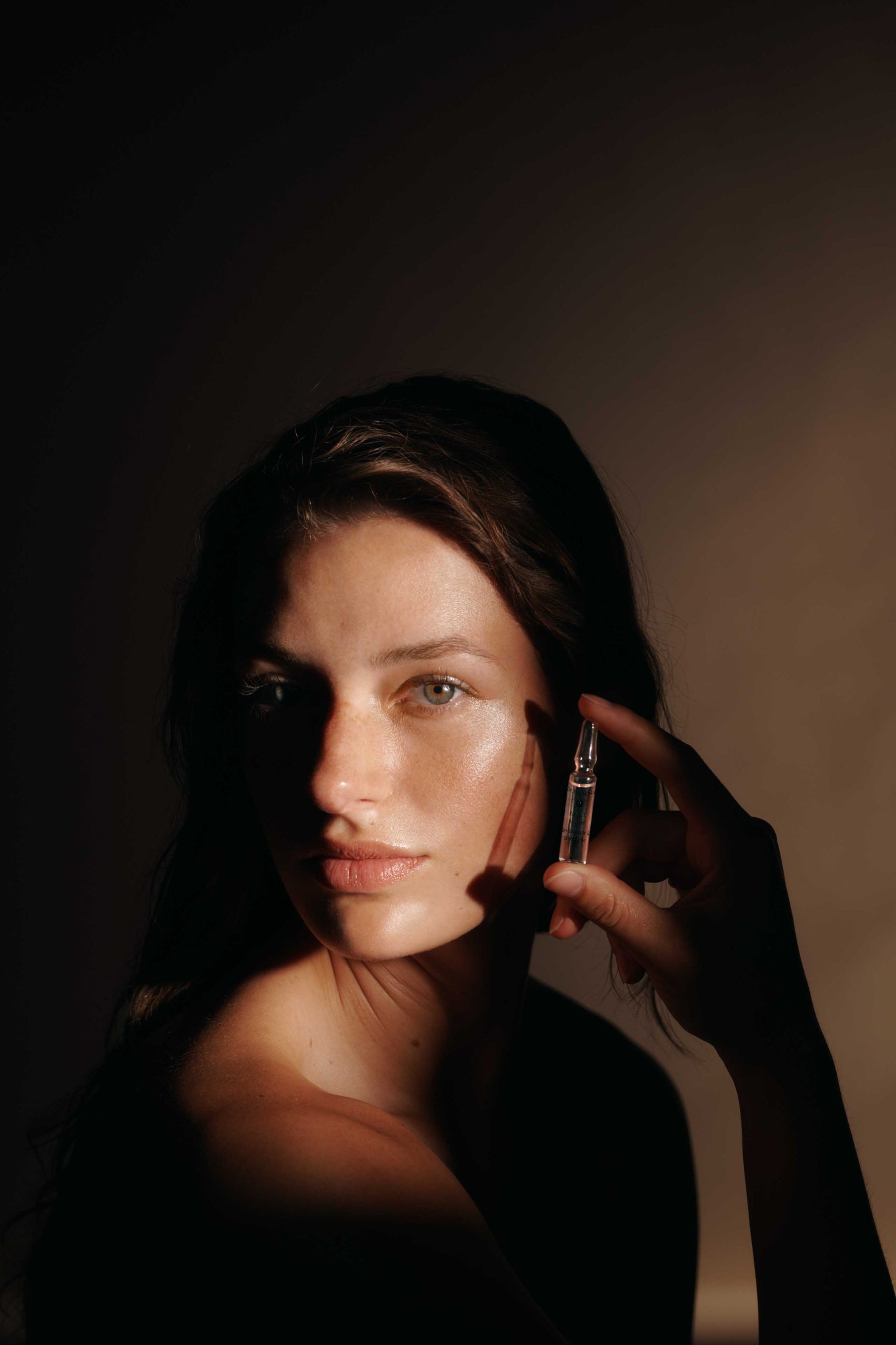 Dr Hauschka Renew & Activate Ampoules 28 x 2ml