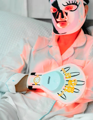 AbsoluteSkin PRIORI UnveiLED Light Therapy Glove