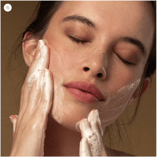 Antipodes Antipodes Gospel Vitamin C Skin-Glow Gel Cleanser 200ml Cleansers