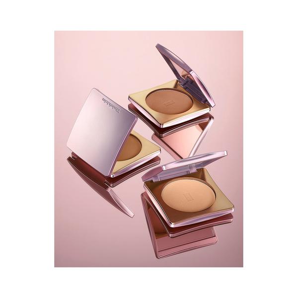 Elizabeth Arden Elizabeth Arden Flawless Finish Skincaring Pressed Powder - Bronze 2g Powders & Finishing