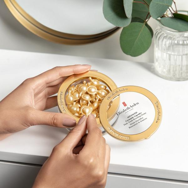 Elizabeth Arden Elizabeth Arden Advanced Ceramide Capsules Daily Youth Restoring Serum 60 Piece Serums & Treatments