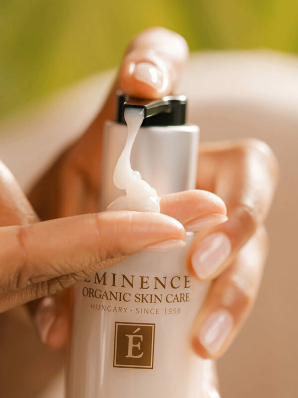 Eminence Eminence Tulsi & Snow Mushroom Cleansing Milk 150ml Cleansers