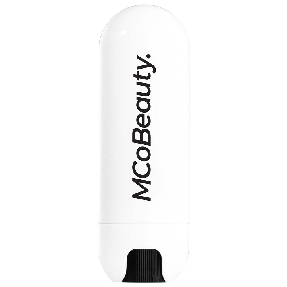 MCoBeauty MCoBeauty Hyaluronic Ultra-Treatment Lip Balm 4g - Clear Cosmetics