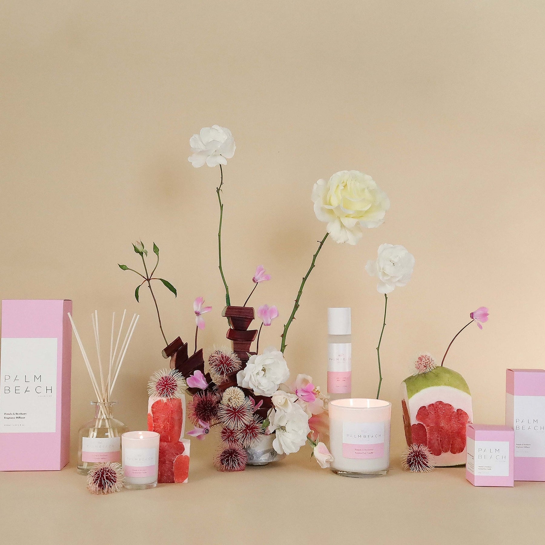 Palm Beach Palm Beach Collection Pomelo & Dewberry Standard Candle 420g Fragrance