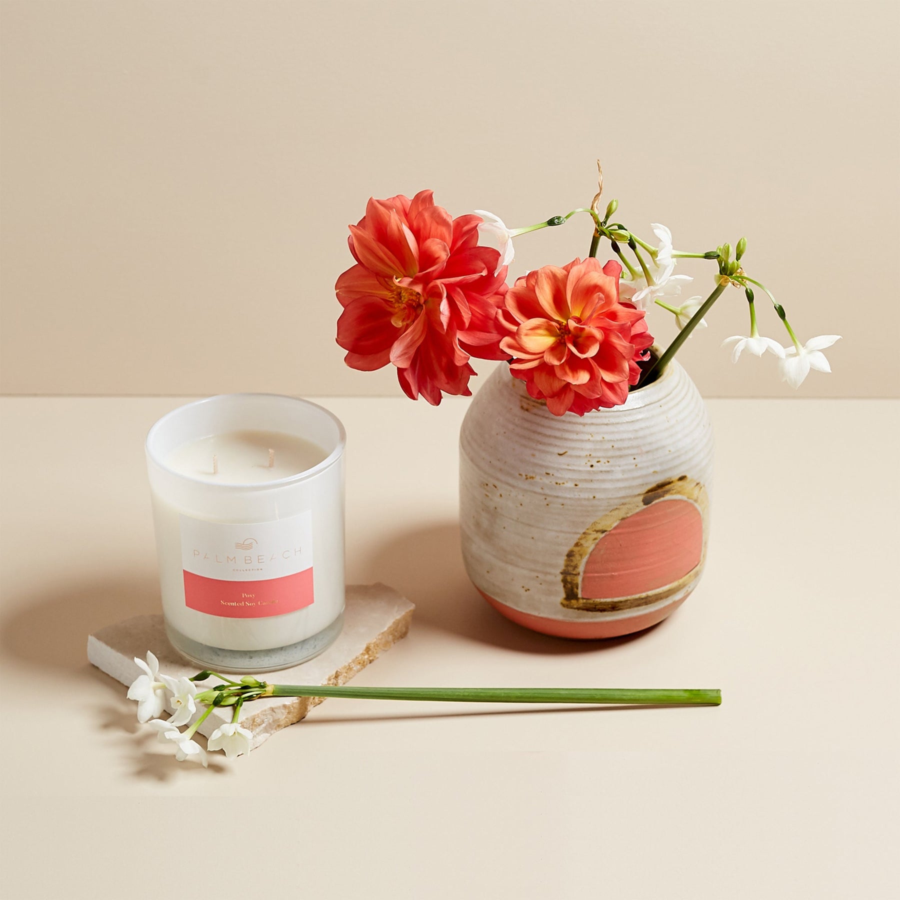Palm Beach Palm Beach Collection Posy 420g Standard Candle Fragrance