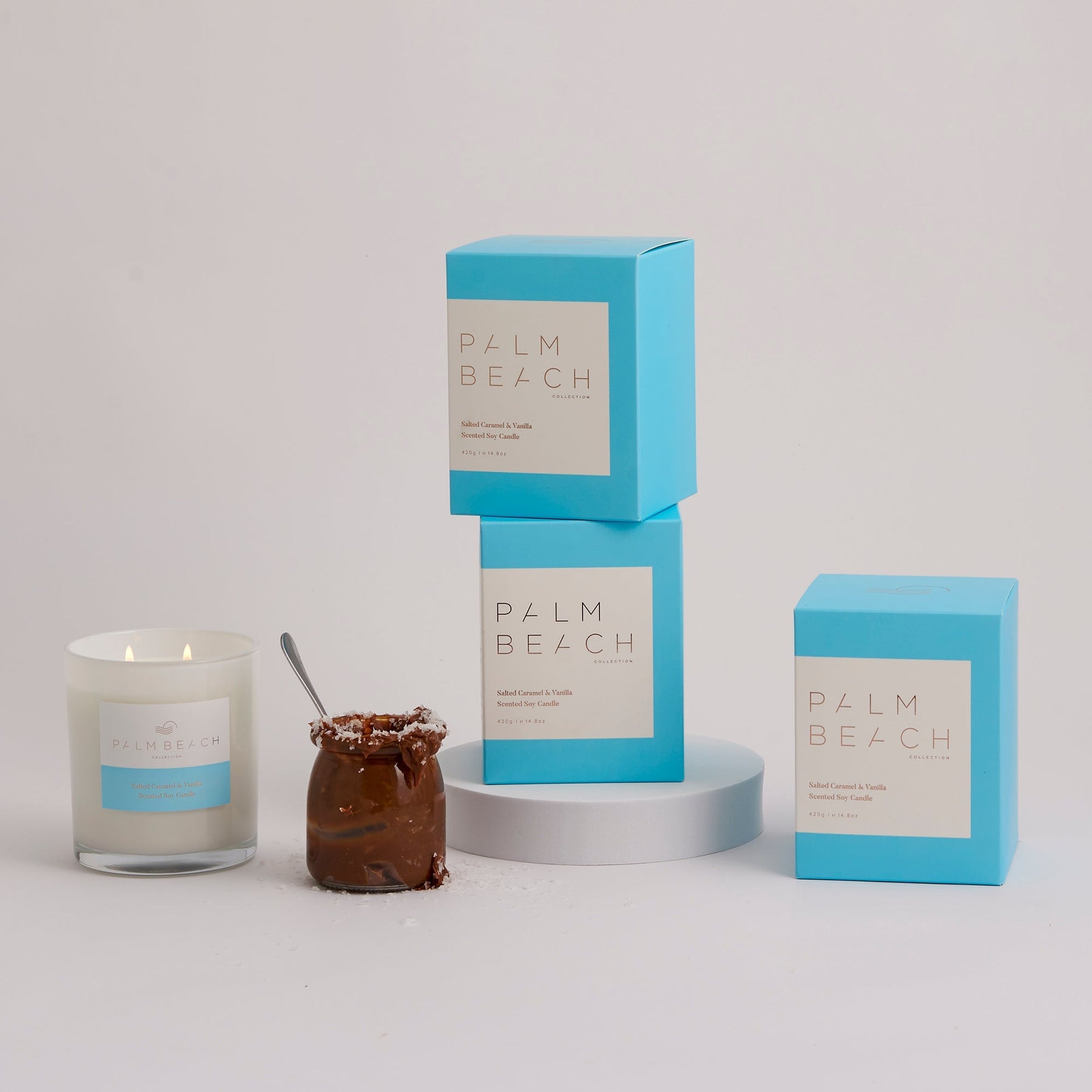 Palm Beach Palm Beach Collection Salted Caramel & Vanilla 420g Standard Candle Fragrance