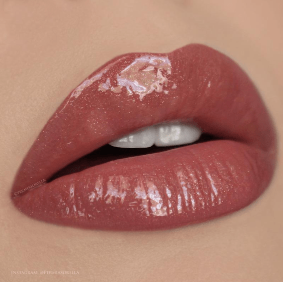 Youngblood PYT - Nude with Gold Shimmer Youngblood Lipgloss 3.5ml Lip Gloss