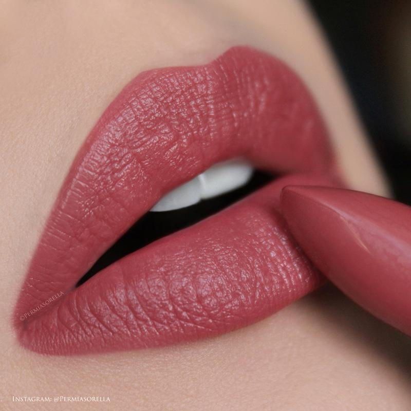 Youngblood Coral Beach - Warm Toned Coral Youngblood Mineral Creme Lipstick 4g Lipsticks