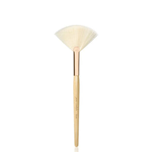 
            
                Load image into Gallery viewer, Jane Iredale White Fan Brush
            
        